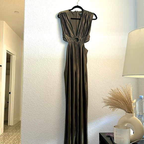 Express V-Neck O-Ring Cutout Wide Leg Jumpsuit - Picture 1 of 6